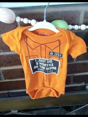 EUC Sara Kety Baby & Kids I Just Did 9 Months On The Inside Onesie 0-6 M